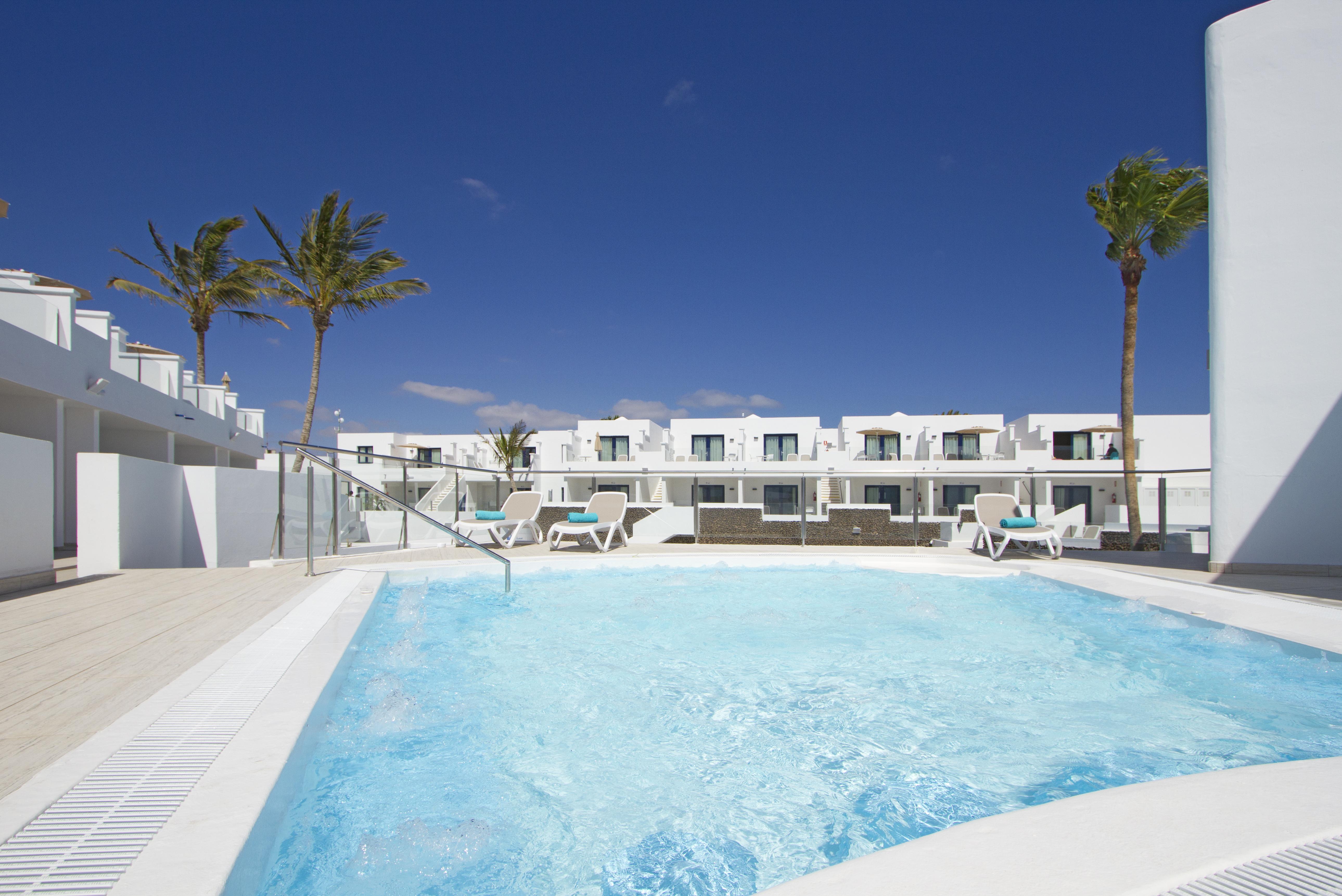 Aqua Suites Puerto del Carmen  Zewnętrze zdjęcie
